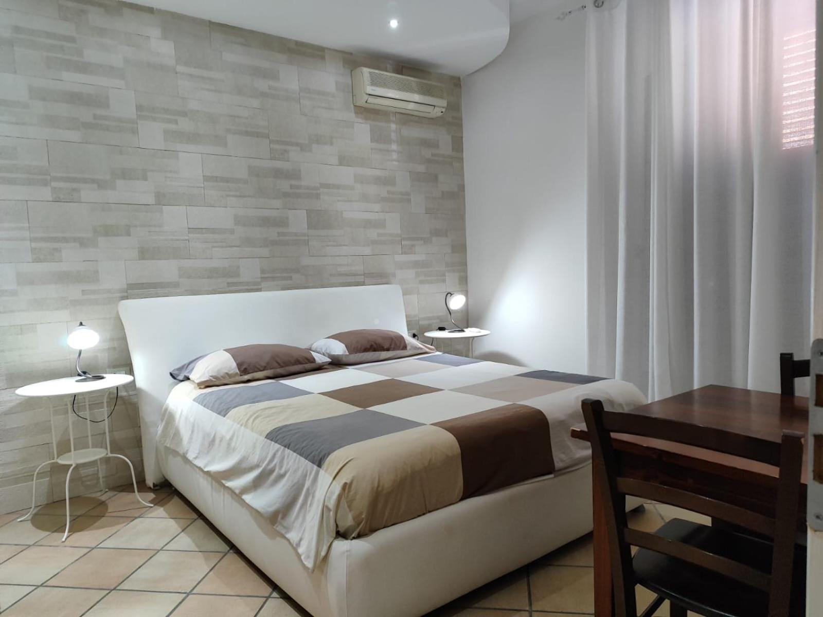 Bed And Breakfast Alberini โนโต ภายนอก รูปภาพ