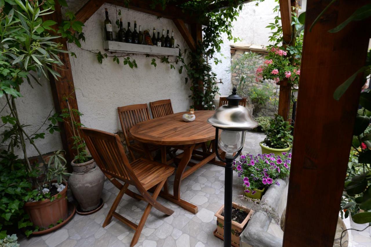 Bed And Breakfast Alberini โนโต ภายนอก รูปภาพ