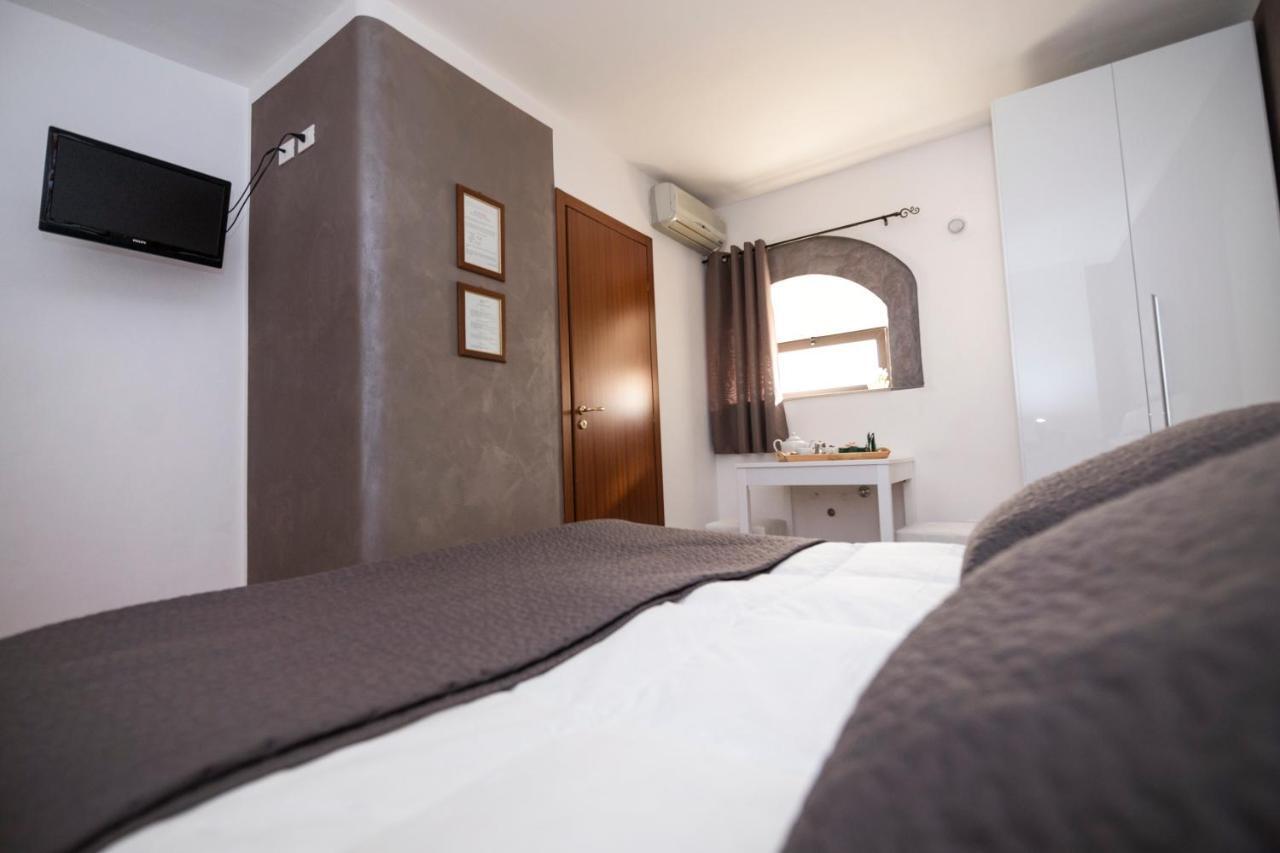 Bed And Breakfast Alberini โนโต ภายนอก รูปภาพ